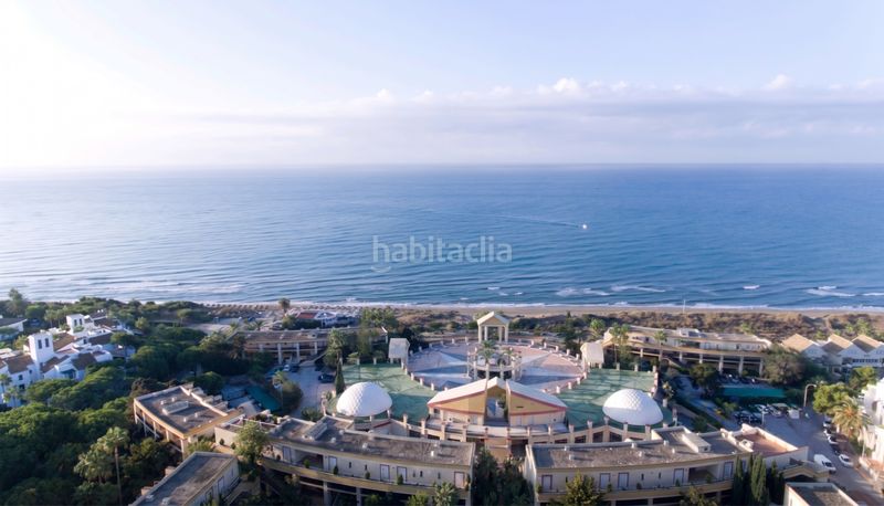 Foto 987b434c-61b1-4286-b38c-a92e53f3554a. Planta baixa amb aparcament piscina a Romana Playa Marbella