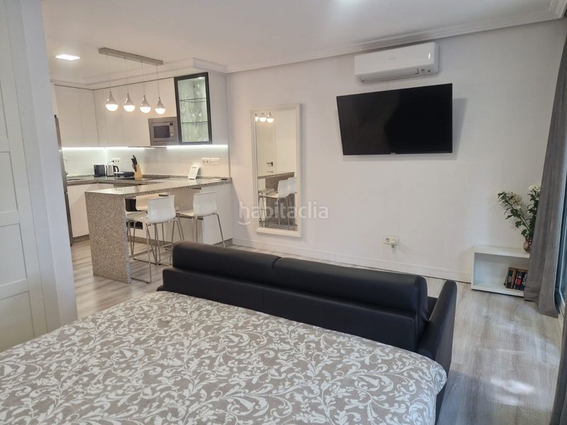 Foto bc00f1d1-cc4f-47d8-b9f8-c2281aa3c1e8. Planta baixa amb aparcament piscina a Romana Playa Marbella