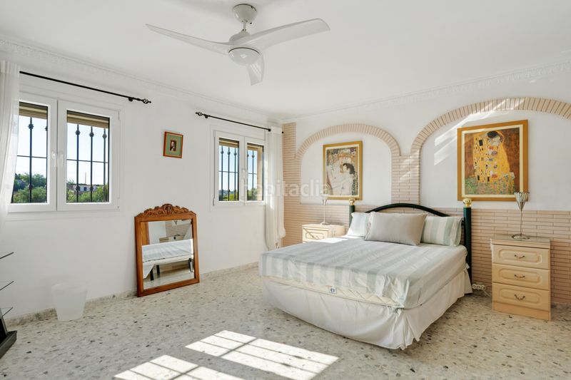 Foto c1641516-36b3-4c36-ac97-d985d9b2e821. Casa amb aparcament piscina a altos de Estepona Estepona