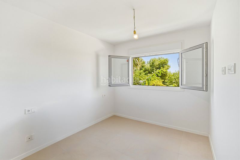 Foto 3e6b5480-5d31-4c78-9c94-87032b71d333. Apartament amb aparcament piscina a Bel - Air Estepona