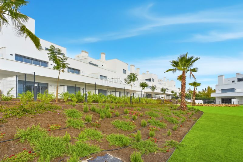 Foto f9fca31b-1be0-4900-ae4b-a8dc8978eab5. Apartament amb aparcament piscina a Bel - Air Estepona