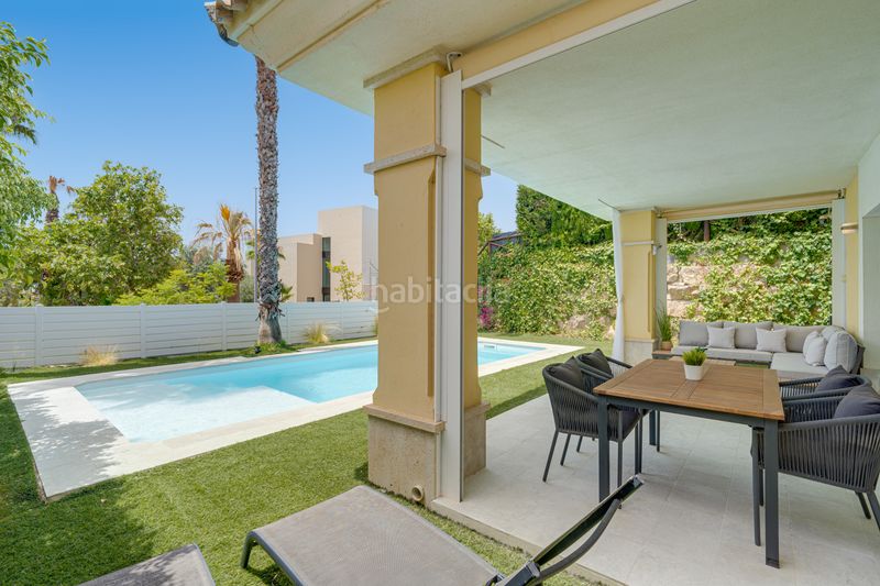 Foto 53ae3474-f62d-4d02-8cff-464100cfd667. Casa amb aparcament piscina a Elviria Marbella