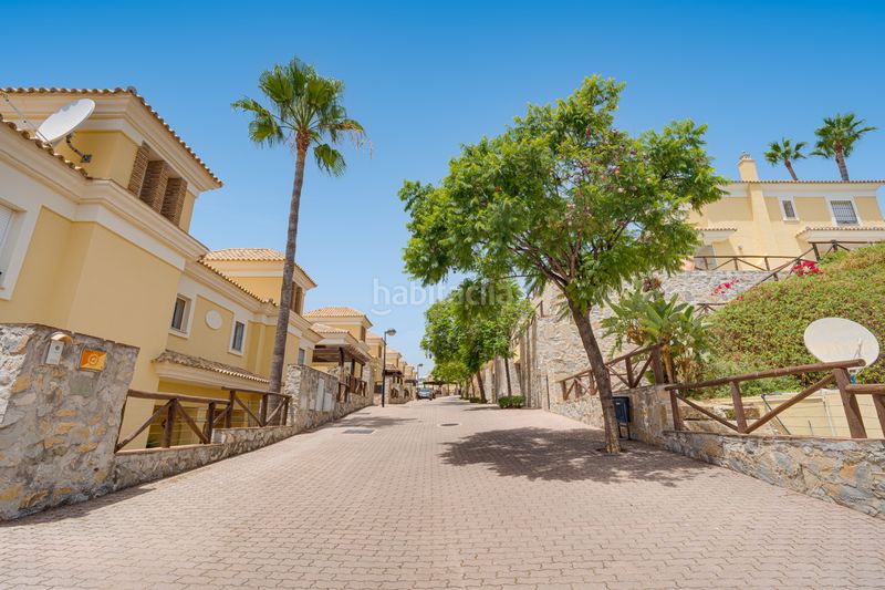 Foto 53f25c38-466b-4fb6-8d35-62e53ba8a4b2. Casa amb aparcament piscina a Elviria Marbella