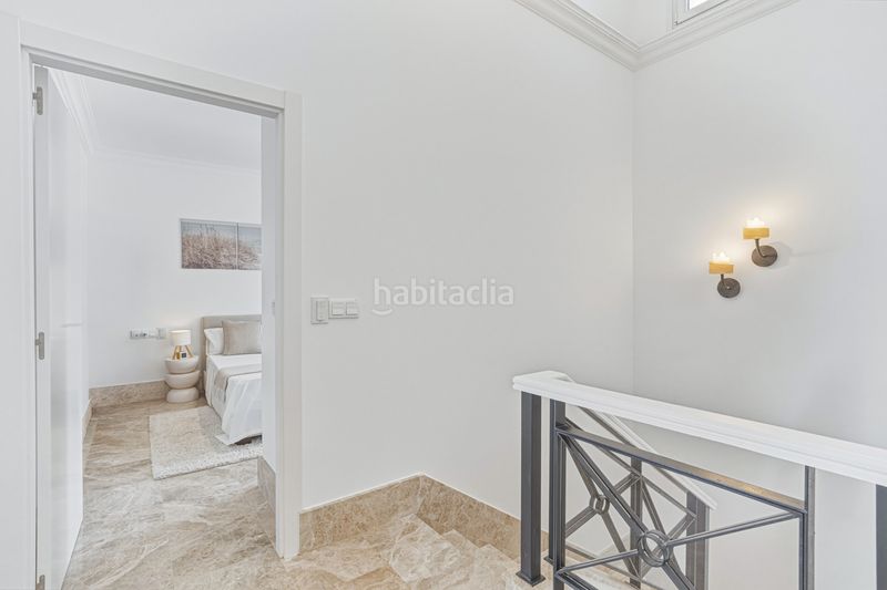 Foto e756dc3d-39c1-46aa-8259-74ea9f670e82. Casa amb aparcament piscina a Elviria Marbella