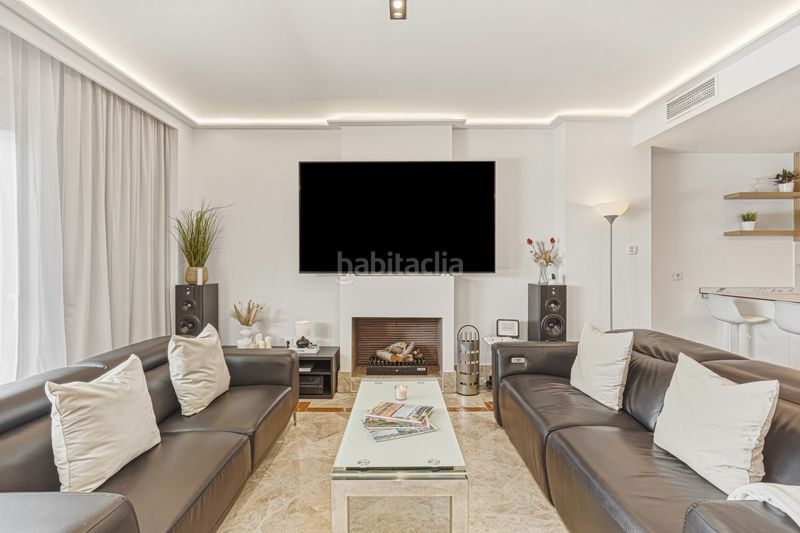 Foto edf7e800-0135-47e4-82b1-db15834db8d7. Casa amb aparcament piscina a Elviria Marbella