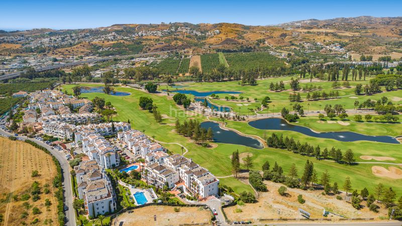 Foto e2f29e5f-08cf-4a15-8f76-90d74cea6cb6. Planta baixa amb piscina a Mijas golf Mijas