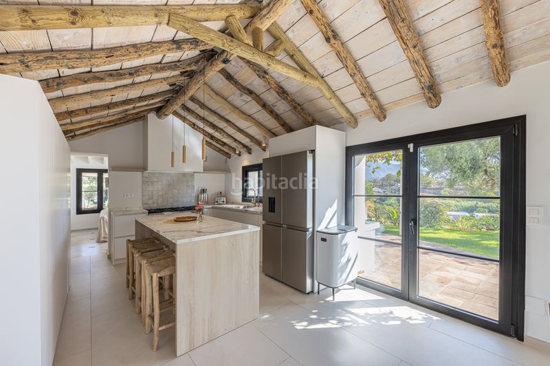 Foto 3e627664-ec92-4d86-ba4f-f4f271f3a8d8. Casa amb aparcament piscina a Guadalmina Alta Marbella