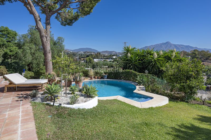 Foto df6f5c2c-fca9-4a63-bb3c-01dd93ca6d7f. Casa amb aparcament piscina a Guadalmina Alta Marbella