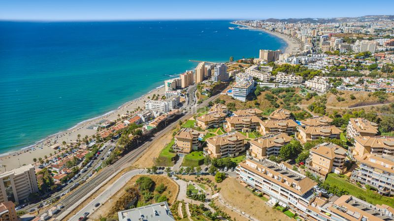 Foto 0d4ba51e-6dca-4805-baaa-0975a8fa3cc4. Àtic amb aparcament piscina a El Higuerón Fuengirola