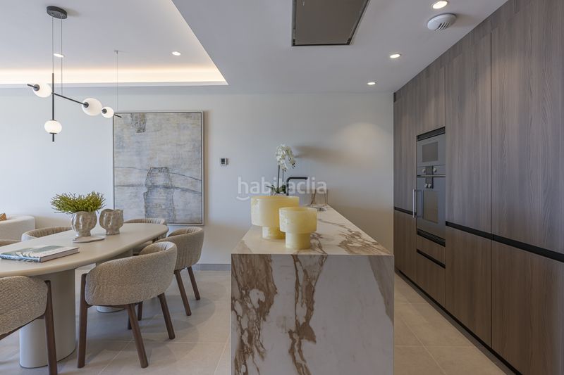 Foto 3e6e92de-e673-4599-9568-87617ec2f6a9. Apartament amb aparcament piscina a El Velerín Estepona