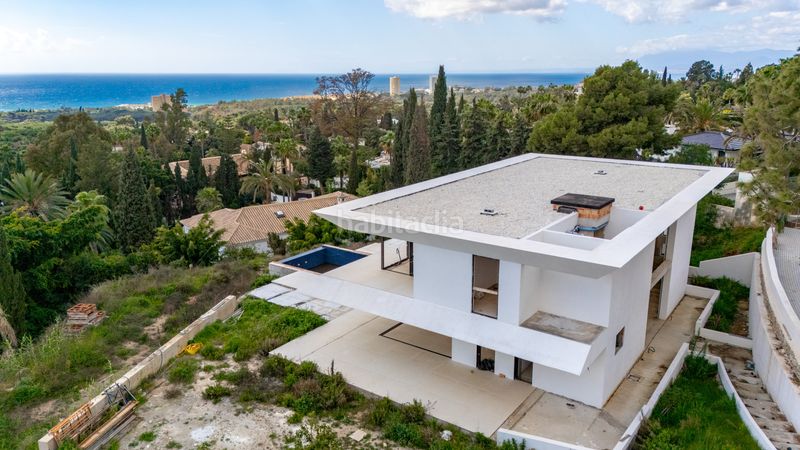 Foto 5aa0f9fe-3391-4af2-8f91-40cd142bfad1. Casa amb aparcament piscina a Hacienda Las Chapas Marbella