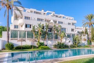 Àtic a La Cala Mijas. Precioso ático dúplex orientado al oeste en la exclusiva y pacíf
