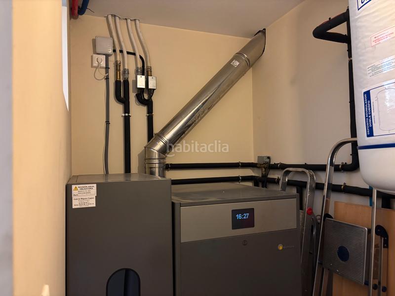 Foto 28761e9b-7a79-40ca-876a-0f7231e30a98. Chalet in camiño do casal 2 in Carral