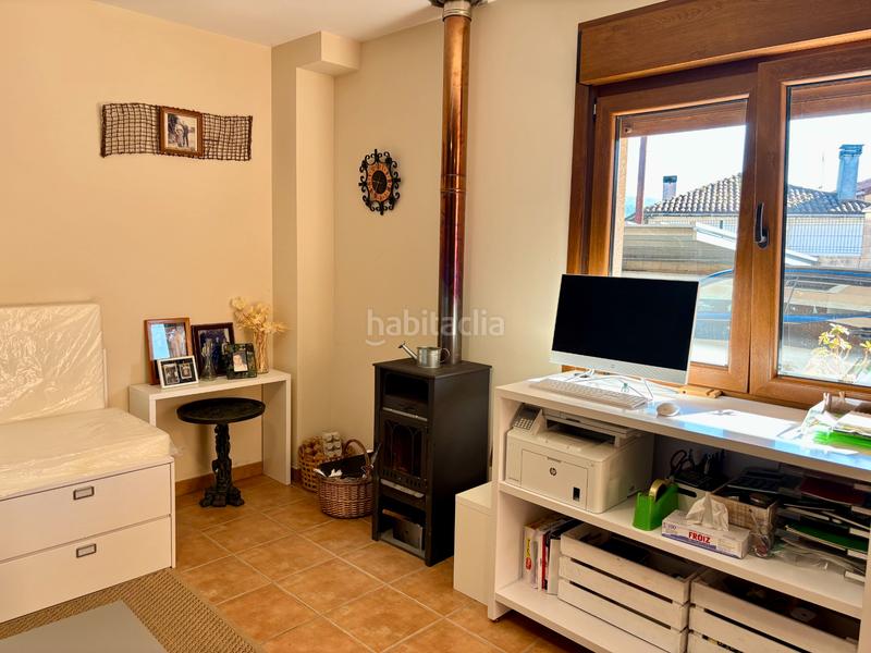 Foto a2e2c8de-76c8-4dfb-a72a-871e79f51d23. Chalet in camiño do casal 2 in Carral