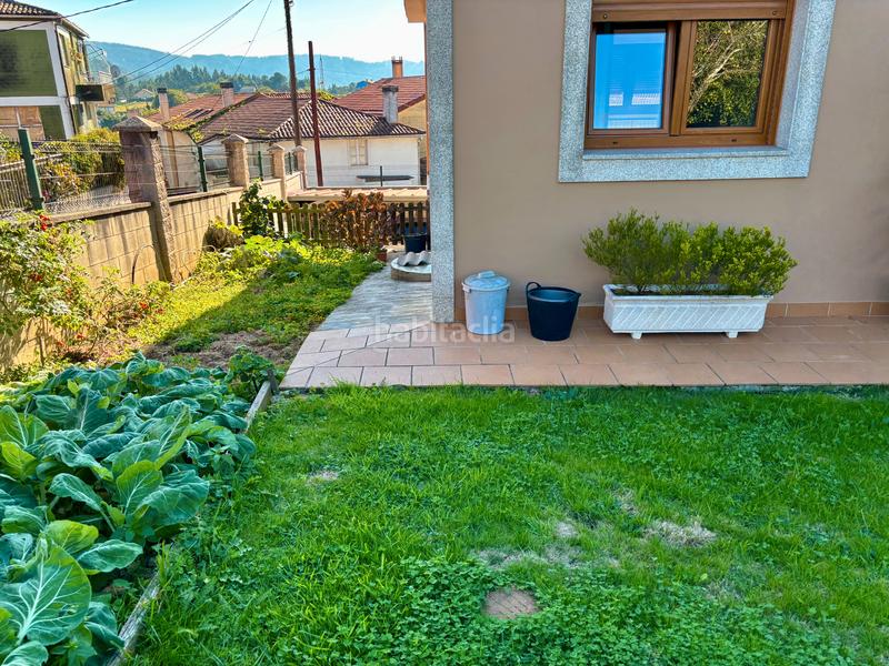 Foto bff51ca5-b01e-4e17-b9a9-df45107c8ea2. Chalet in camiño do casal 2 in Carral