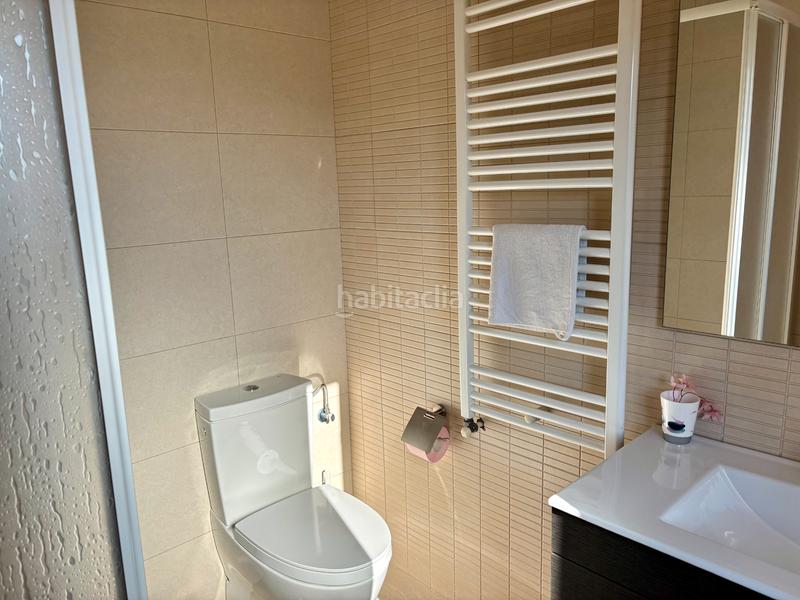 Foto ec109aff-4cb3-49f3-aeff-52ea68ed337a. Chalet in camiño do casal 2 in Carral