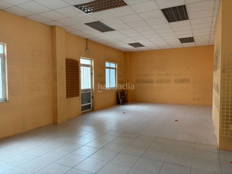 Foto fda389d7-8a7a-40fe-a7a2-82911750fd66. Lloguer local comercial a avenida vilaboa 92 a Portádego - Vilaboa Norte Culleredo