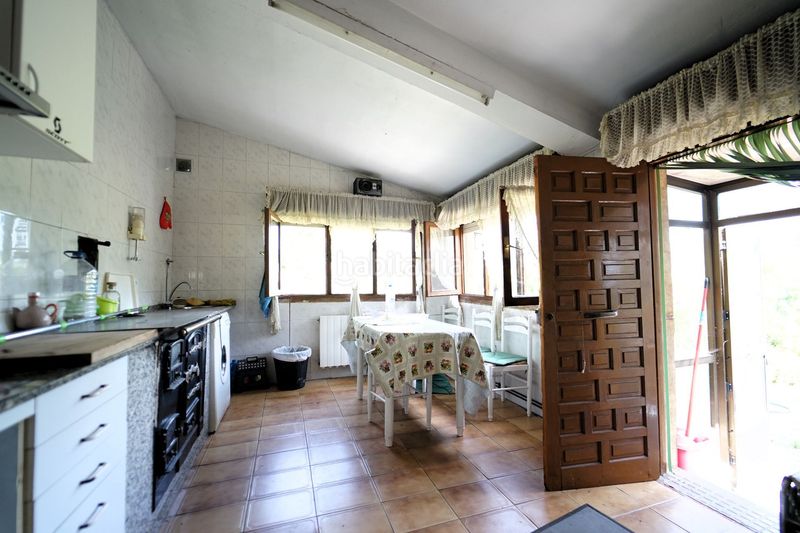 Foto d6d4738c-632e-45b9-af21-d9a59312ee85. Casa amb calefacció a Ampuero