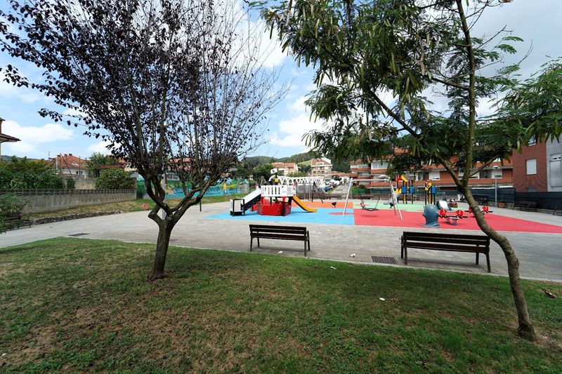 Foto c1b75d06-dcd7-4e6b-ac5c-6aeaba9861fe. Casa adossada amb calefacció a Parbayón Piélagos