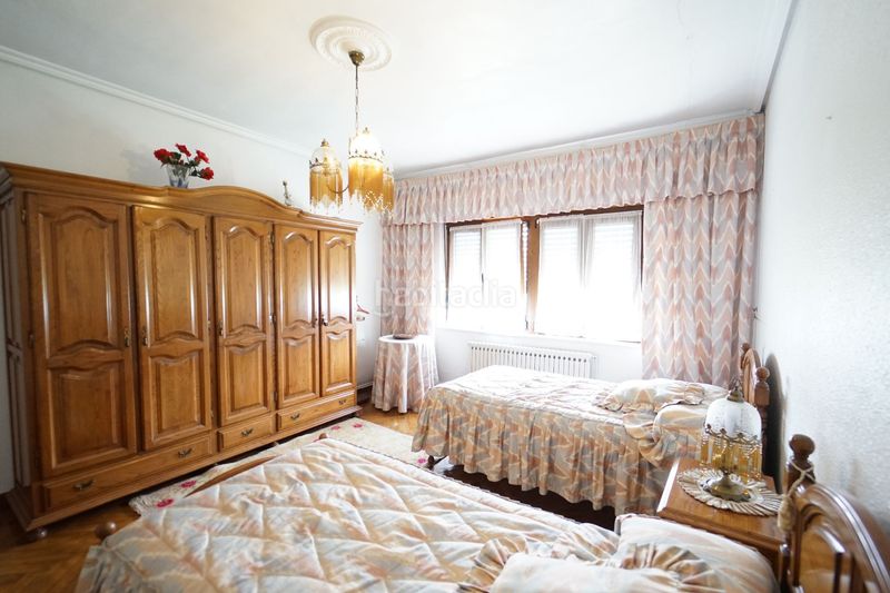 Foto 6382718c-f41a-4391-9aee-28f3d2c185ae. Casa a barros 12 a Corrales de Buelna (Los)