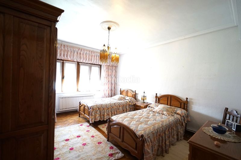 Foto a00a5d55-77a9-4505-a476-528ca238caa4. Casa a barros 12 a Corrales de Buelna (Los)