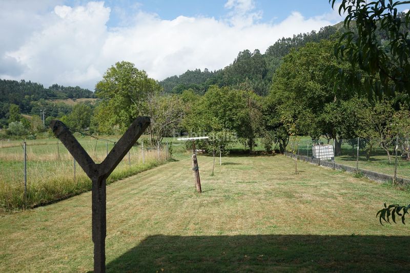 Foto c5d68f6f-2e04-42e8-b307-13fbe3cee7be. Casa a barros 12 a Corrales de Buelna (Los)