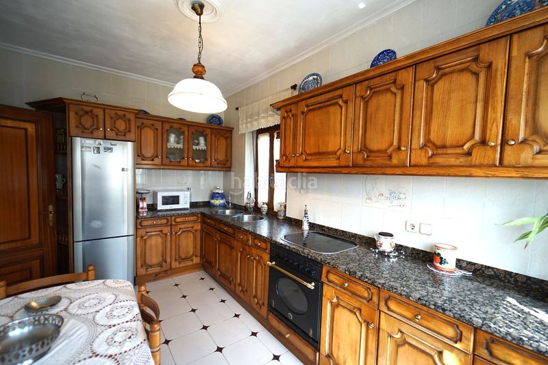 Foto eb9d4c8f-1d51-4a70-aa0d-da0d28bcf5a8. Casa a barros 12 a Corrales de Buelna (Los)