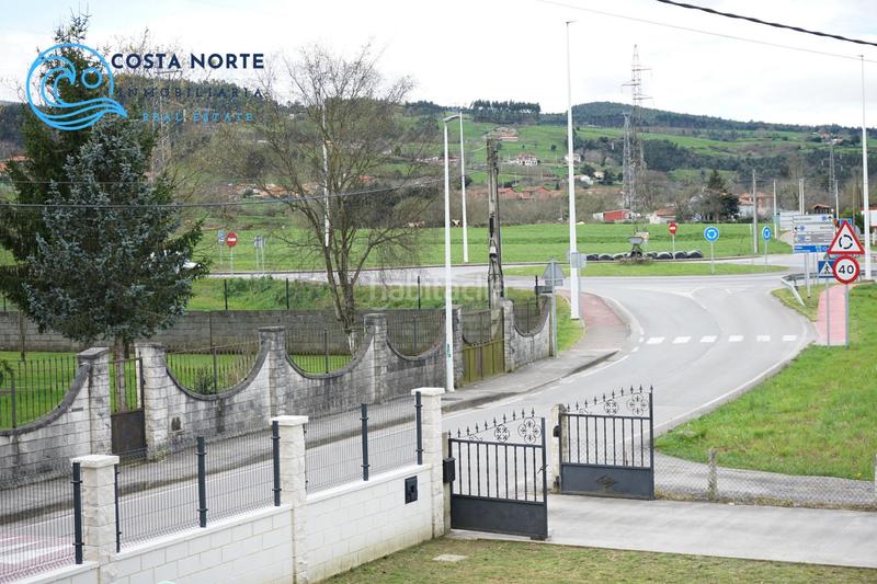 Foto 822063d9-e7bf-40d7-bea3-5cfe5d70dc8f. Fabrikhalle in barrio helguera 91 in Reocín