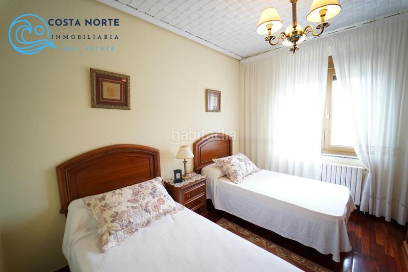 Foto 8f2ae38b-93ce-4dc5-ac31-4864289b3ced. Fabrikhalle in barrio helguera 91 in Reocín