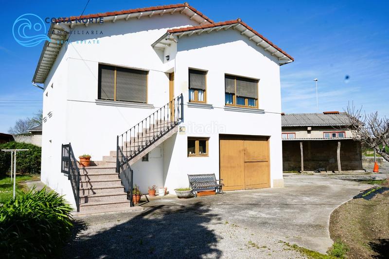 Foto 90008512-9768-44d3-b19f-1a1a9a99fe82. Fabrikhalle in barrio helguera 91 in Reocín