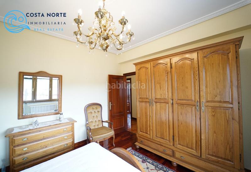 Foto a912c586-d8cb-4906-816b-5ba079f0f290. Fabrikhalle in barrio helguera 91 in Reocín