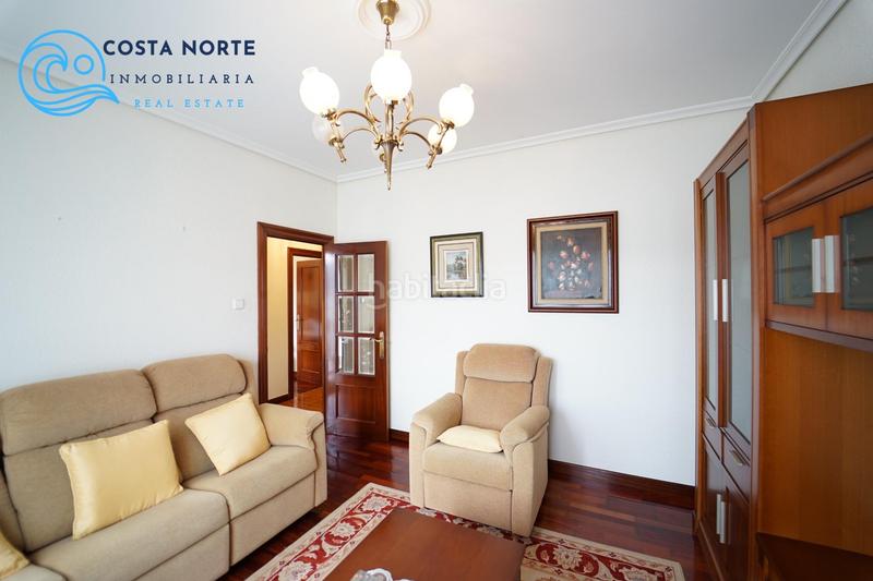 Foto ae4d6642-732f-44fa-a007-aa3a5dbfc63a. Fabrikhalle in barrio helguera 91 in Reocín