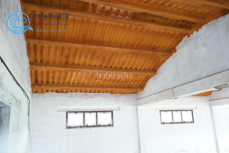 Foto c58d9c9e-1db1-4921-abf9-186787e0f7ab. Fabrikhalle in barrio helguera 91 in Reocín