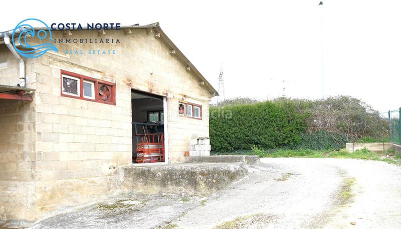 Foto e5663b38-914c-4548-ae54-38cdb1343544. Fabrikhalle in barrio helguera 91 in Reocín