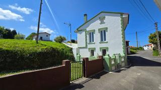 Casa in Lugar somao 74. Somao asturias casa independiente con pequeño jardín terraza de