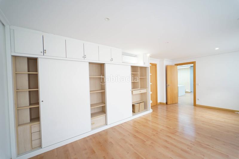 Foto 443b8f3b-3adc-41c7-9654-72220a875ba2. Büro in calle de cervantes 10 in Centro - Ayuntamiento Santander