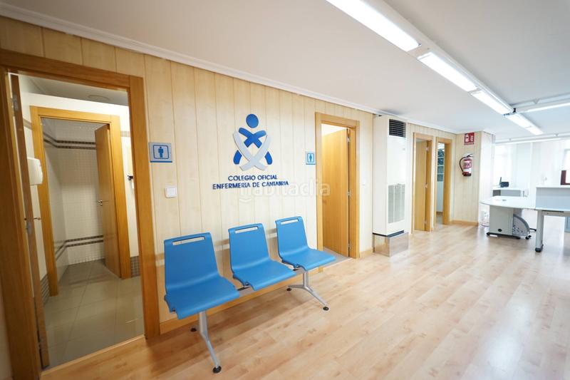 Foto 5496d326-b30c-4ea9-abaa-b0e7ee4b1a3b. Büro in calle de cervantes 10 in Centro - Ayuntamiento Santander