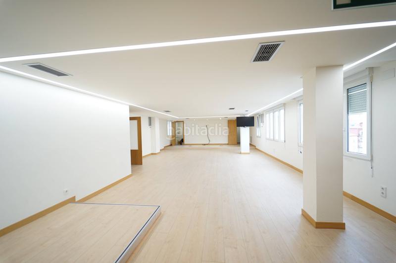 Foto b5f75005-c2db-4b3b-bd7b-24cd39bfadb8. Büro in calle de cervantes 10 in Centro - Ayuntamiento Santander