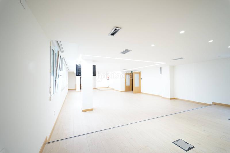 Foto f8e551c9-607a-4e87-8f87-32cf7b7b16a6. Büro in calle de cervantes 10 in Centro - Ayuntamiento Santander