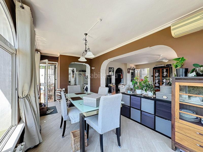 Foto 1cbcf483-60cf-41e3-b8f5-f2e4b12183ee. Chalet mit parking pool in Nueva Andalucía centro Marbella