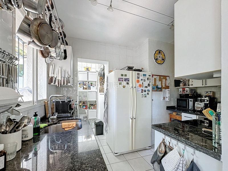 Foto cc0b847a-fe2e-4f41-8652-980b1bfce6b8. Xalet amb aparcament piscina a Nueva Andalucía centro Marbella