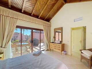Zweistöckige Wohnung in Guadalmansa