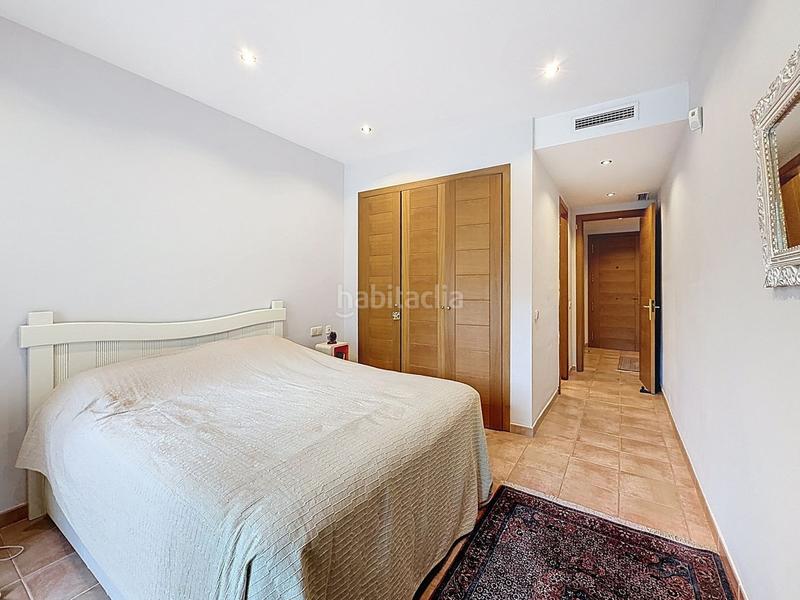 Foto f5883478-307d-4037-9f9a-cd9bfe35b113. Ground floor with parking pool in Río Real Marbella