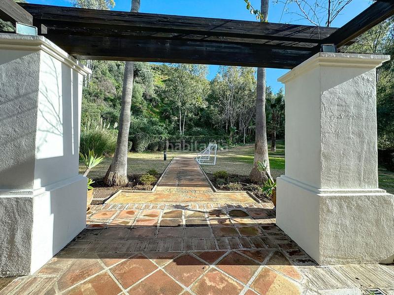 Foto fd884d8a-f553-402a-8dba-2362c7dd4a91. Ground floor with parking pool in Río Real Marbella