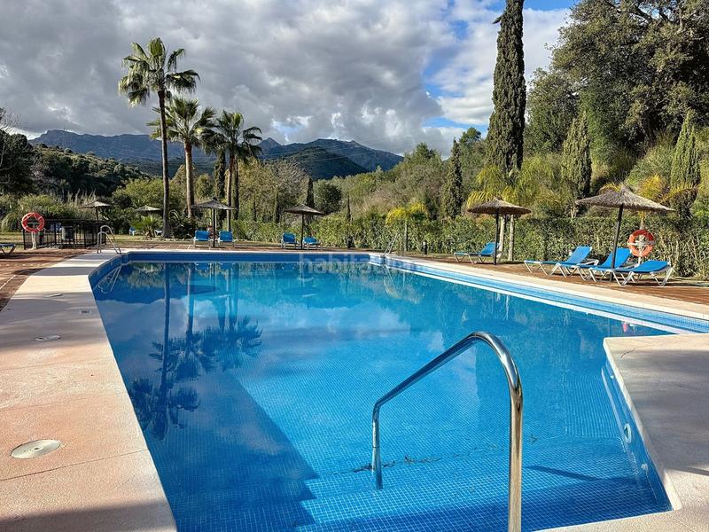 Foto 674ba7e9-6432-4873-bb35-31577c0c7a78. Planta baixa amb aparcament piscina a Río Real Marbella