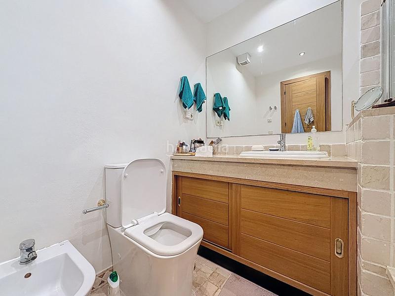 Foto ee68b65e-c245-462f-bb79-1ea5e4a45ae0. Planta baixa amb aparcament piscina a Río Real Marbella