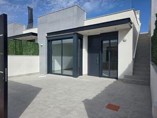 Chalet en San Juan de los Terreros. Villa moderna de 2 dormitorios en el centro de terreros