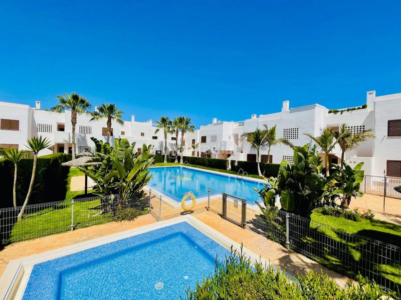 Foto d62f42fc-d196-47b3-b571-cecf8f5e678a. Apartamento tu refugio junto al mar, apartamento en planta baja con jardín privado en mar de pulpí en San Juan de los Terreros