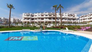 Attique à San Juan de los Terreros. Ático con vistas panorámicas, amplio solárium y zonas comunes de
