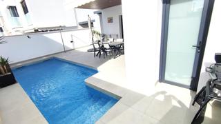 Chalet en San Juan de los Terreros. Villa moderna en san juan de los terreros con piscina privada a